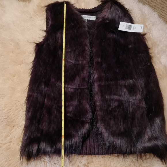 Boutique Debby Collection Faux Fur Open Front Vest Brown Burgundy Size S NWT - Picture 11 of 11